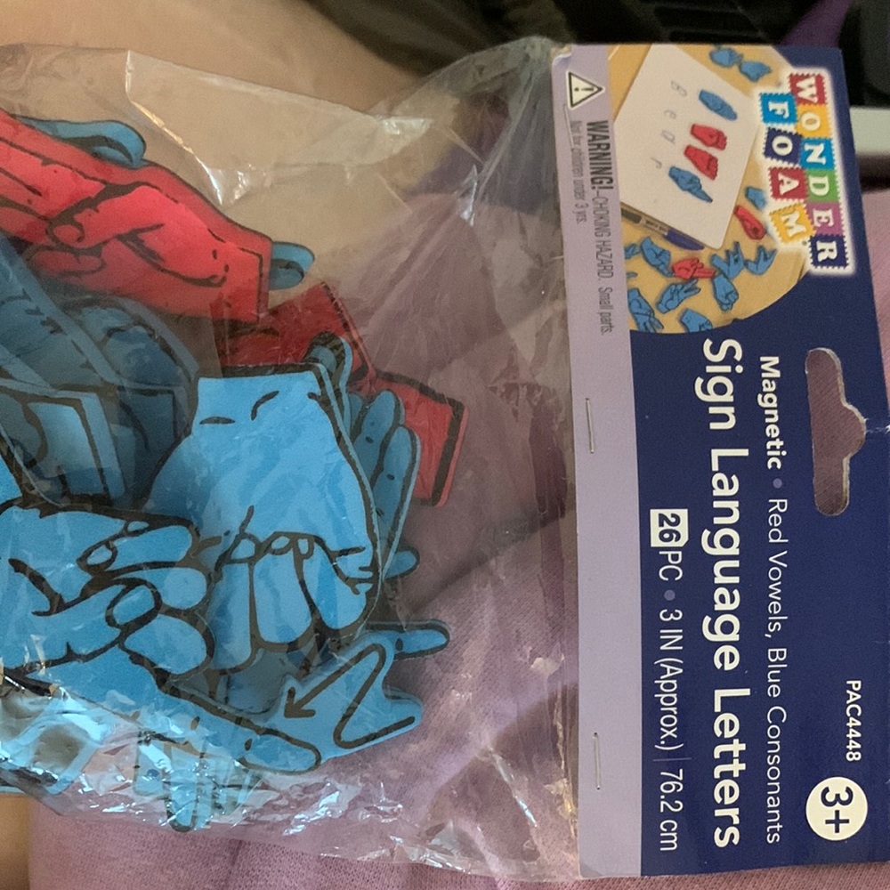 Sign language magnetic letters